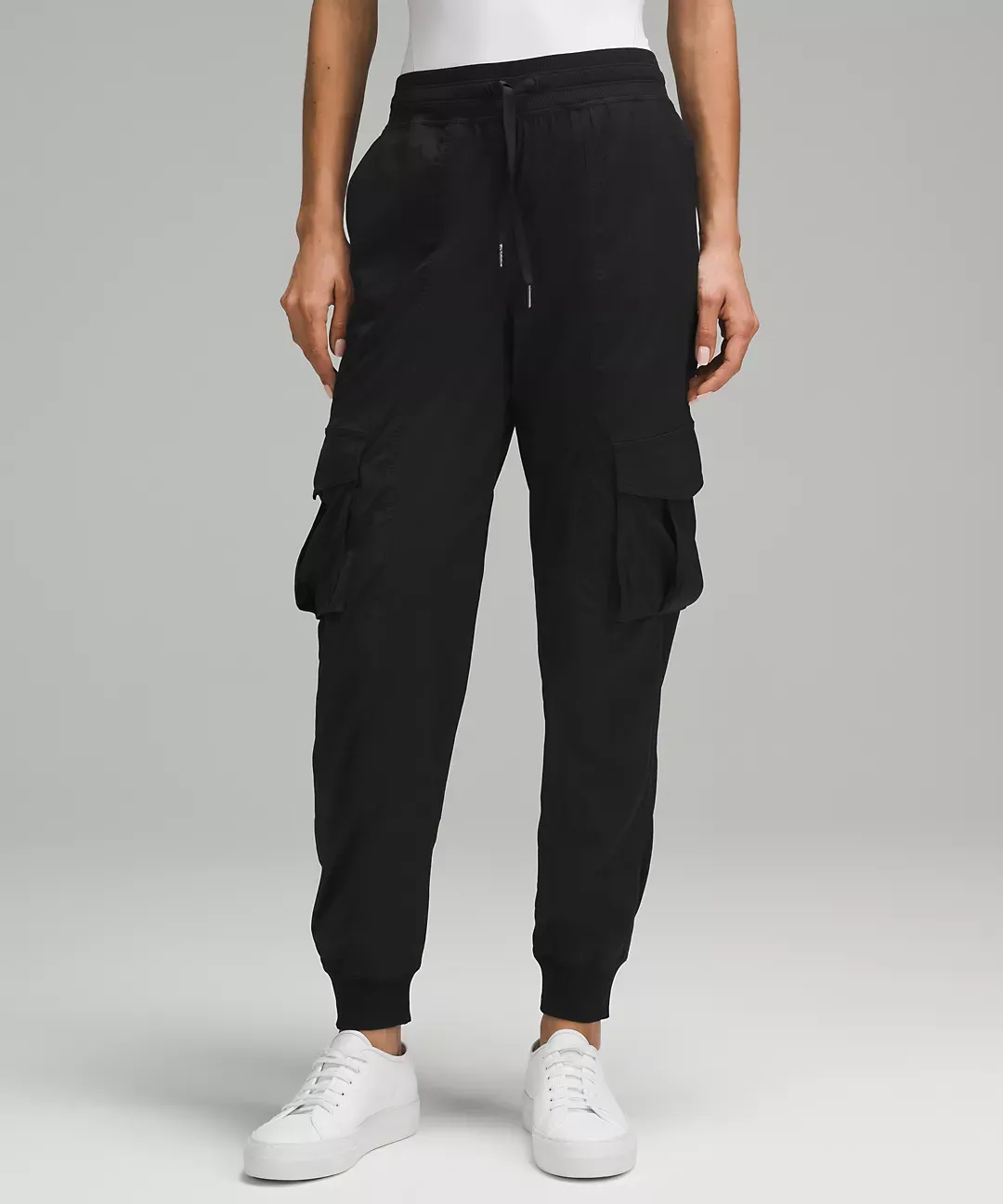 Dance Studio Relaxed-Fit Mid-Rise Cargo Jogger