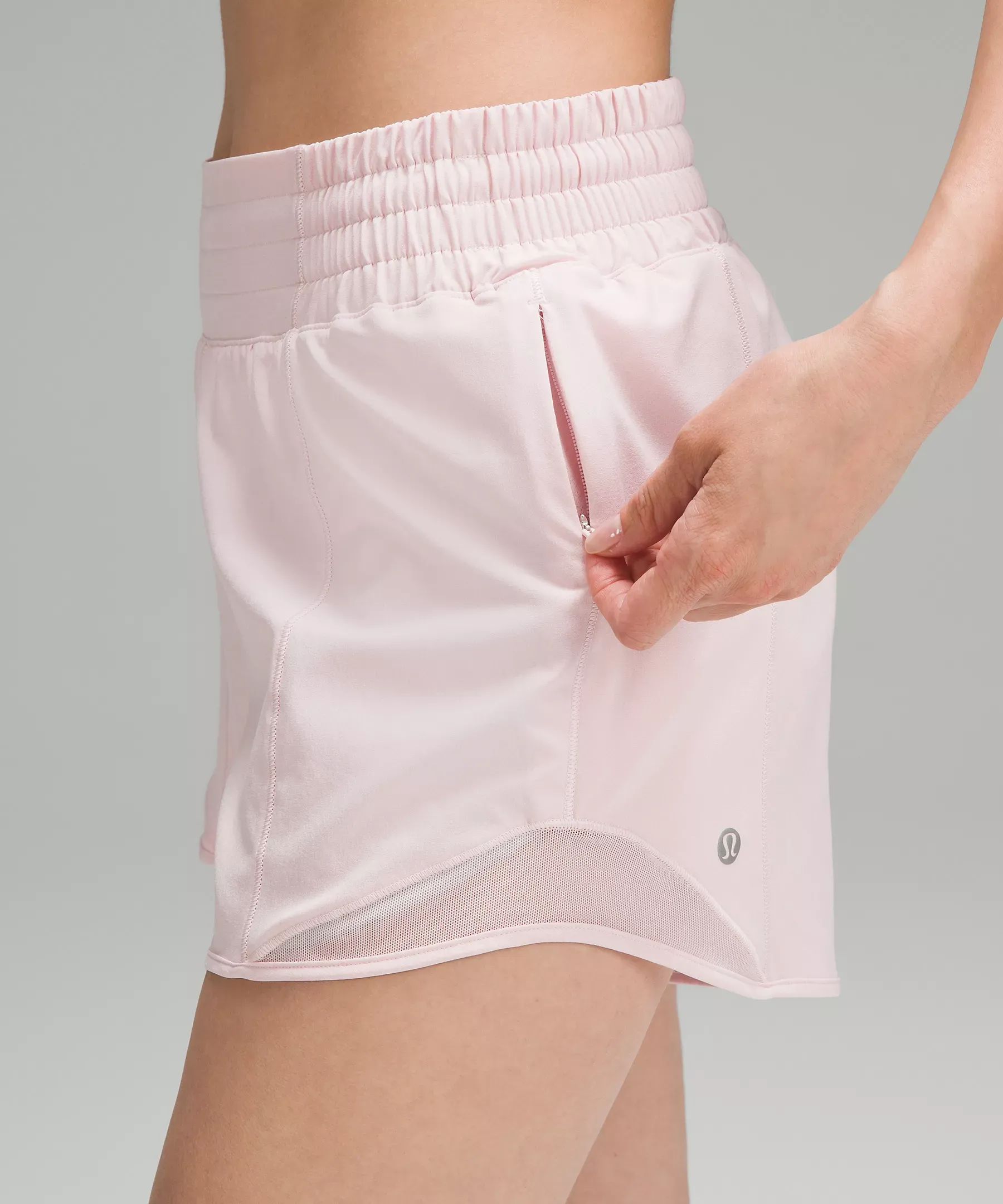 lululemon Hotty Hot High-Rise Lined Short 4′′