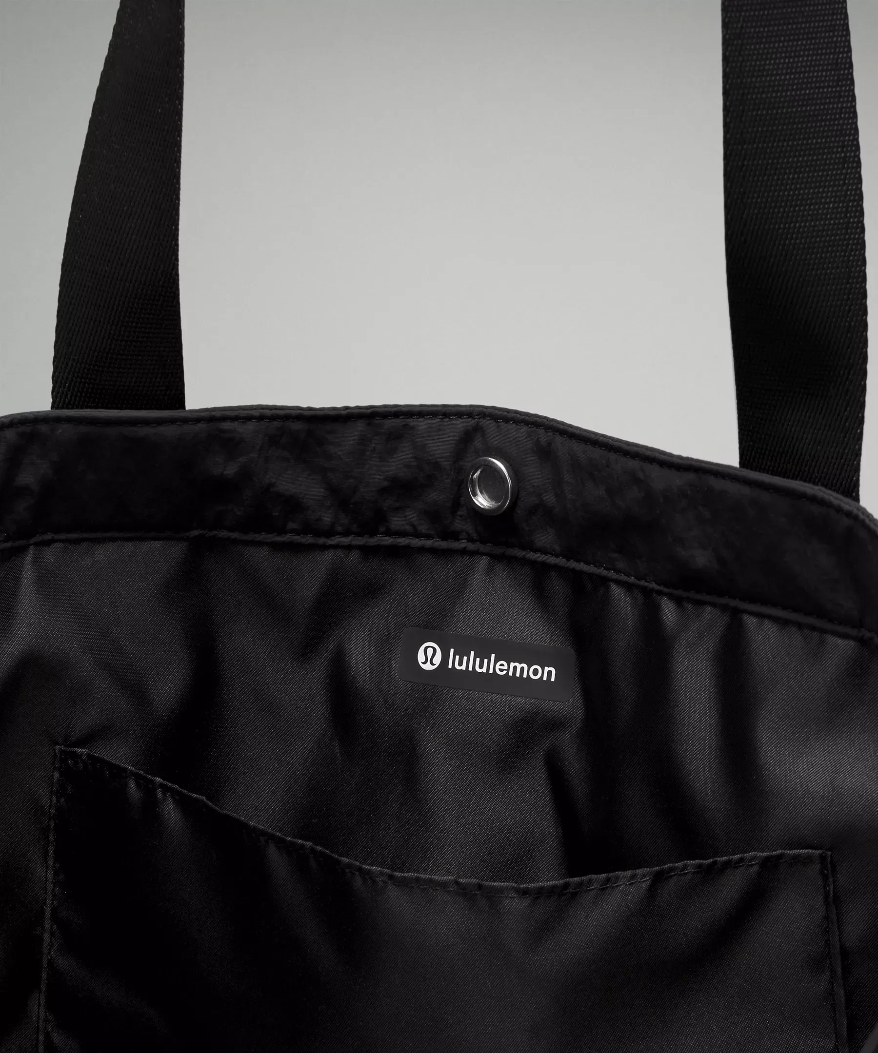 lululemon Daily Multi-Pocket Tote Bag 20L
